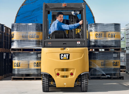 Cat 2EPC5000 Operator Backing Up