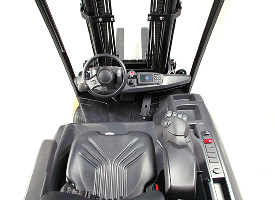 Cat EP25N interior