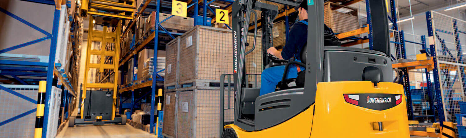 Jungheinrich forklift moving a pallet