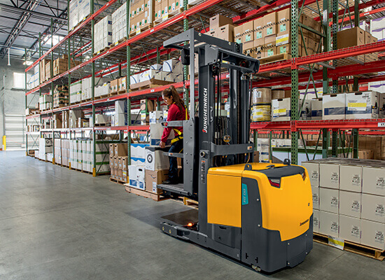 EKS 314 High-Level Order Picker in warehouse