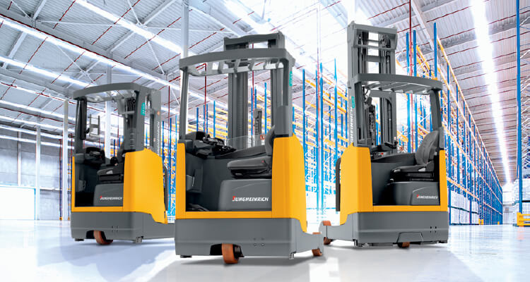 3 Jungheinrich forklifts in a row