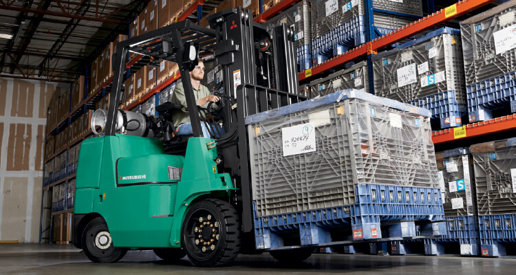 Operator Carrying a Load with a Mitsubishi Counterbalanced Forklift