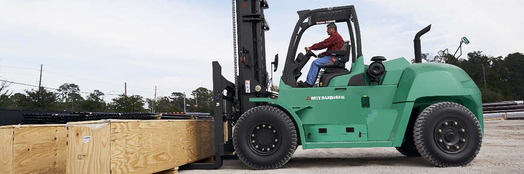 Mitsubishi Tier 4 Final Diesel Pneumatic Tire Lift Truck