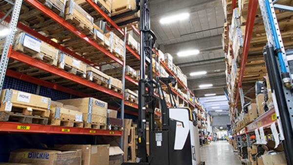 rolca agv reach truck 550x400