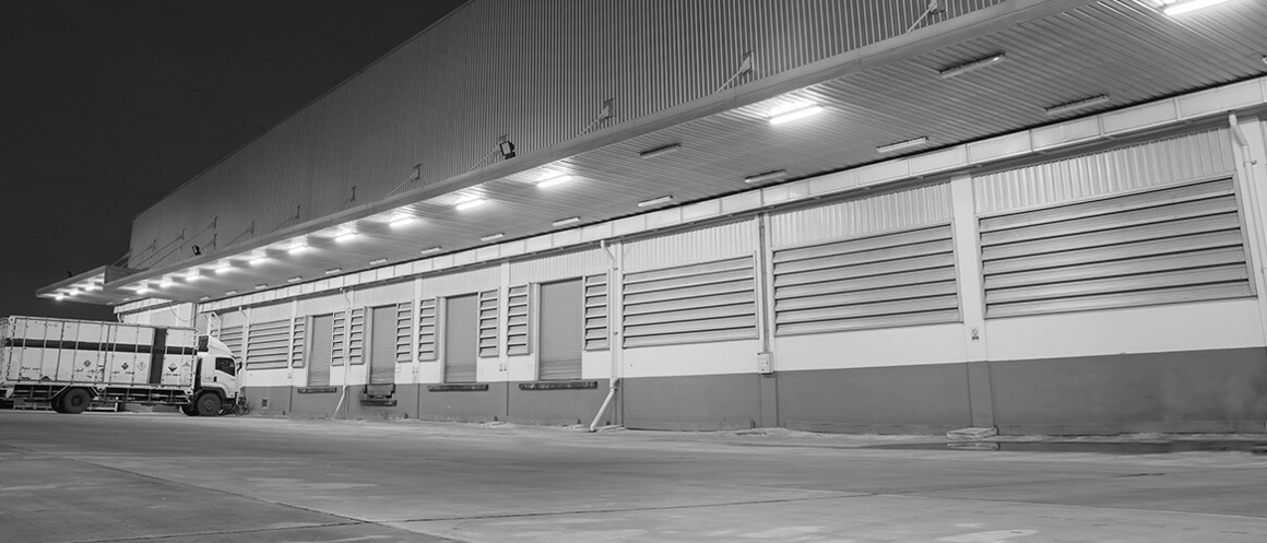 jungheinrich-truck-garage-gray-background
