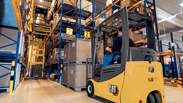 cat-forklift-moving-truck-reliability