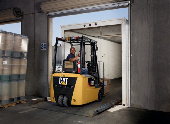 EP16PNT-EP20PNT | Cat Lift Trucks