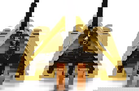 cat-pallet-jack-feature-safety