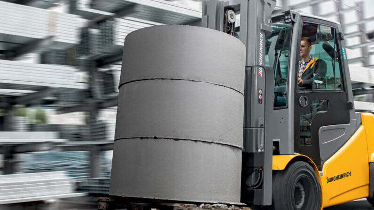 jh-cfs-lift-truck-fleet