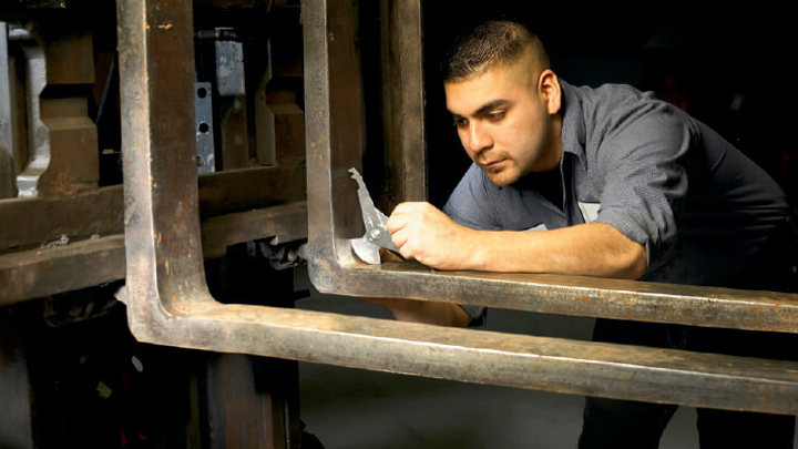 forklift-truck-abuse