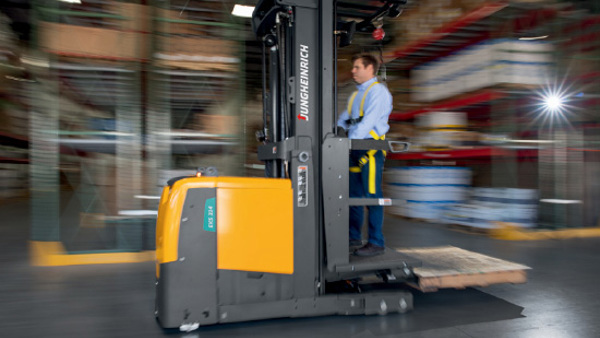 jungheinrich-three-wheel-counterbalance-awareness