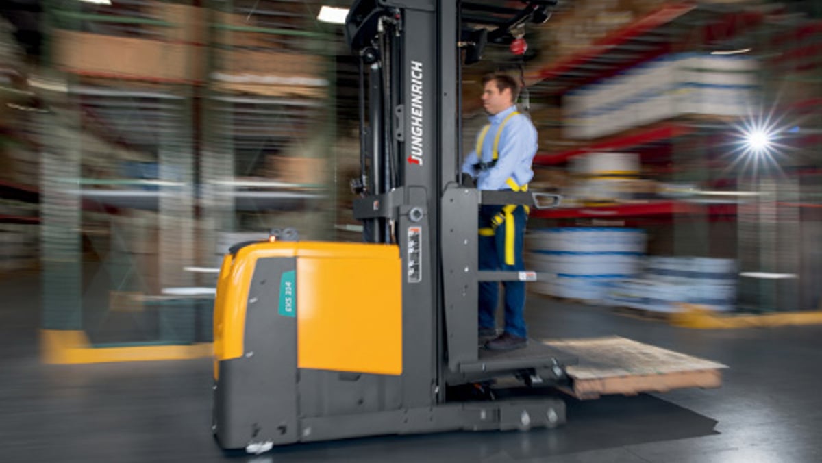jungheinrich-three-wheel-counterbalance-awareness