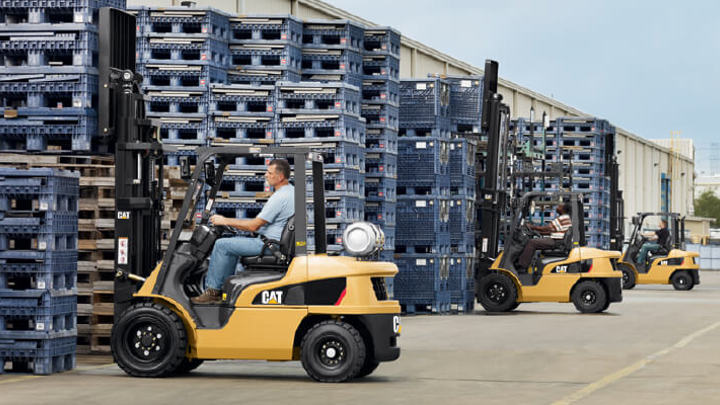 forklift-renting-cat-lift-trucks