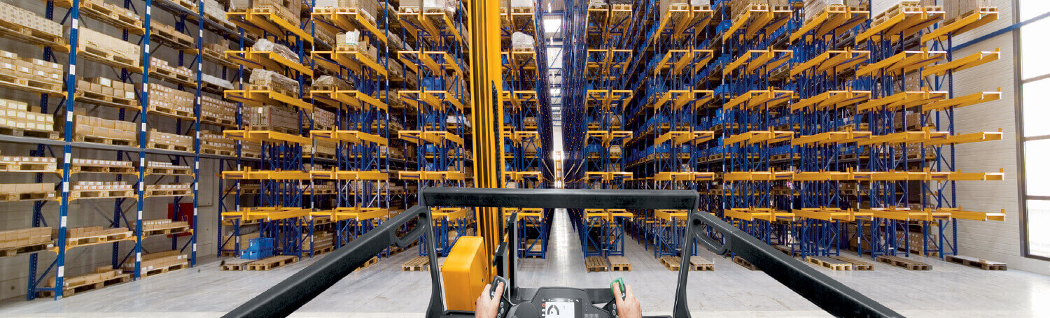 Warehouse From a Jungheinrich Forklift Operator's Perspective